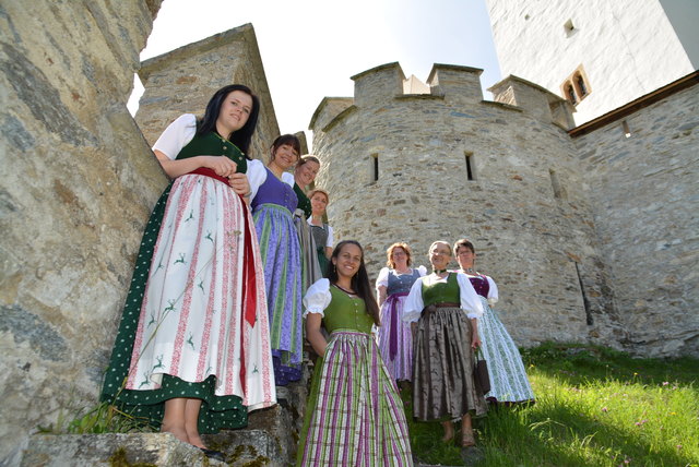 Fotoshooting auf der Burg Mauterndorf.
