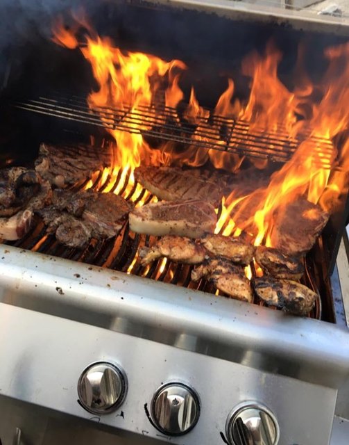 Grill and Chill auf der Terrasse!