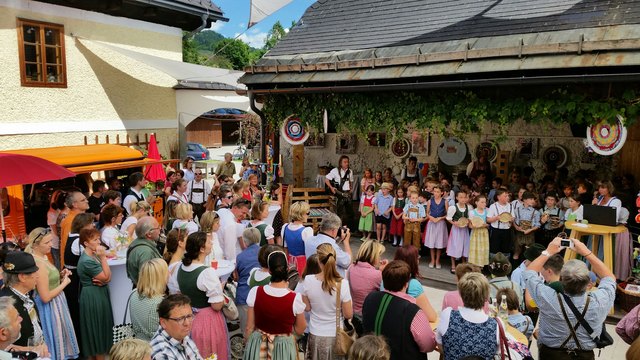 Die Teilnehmer begeisterten das Publikum der Handwerksommer-Eröffnung mit zahlreichen Programm-Höhepunkten.