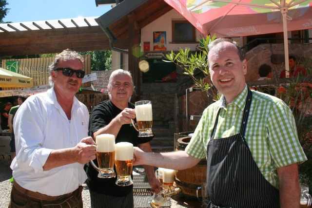 v.l. Karl Burg, Walter Maresch, Bgm Erich Moser