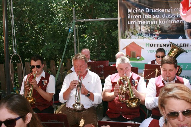 Obmann Karl Burg als Gasttrompeter bei der Blasmusik Gaaden