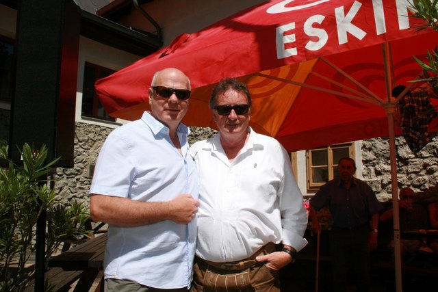 v.l. Mag. Peter Wolf und Vereinsobmann Karl Burg