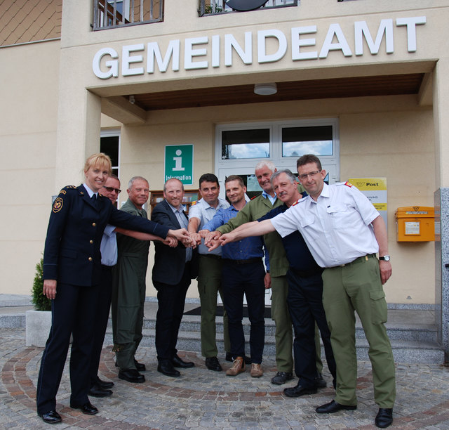 Einsatzkräfte aus den drei Ländern Österreich, Deutschland und Tschechien bündeln an den Übungstagen ihre Kräfte. | Foto: Foto: OÖLFV