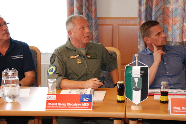 Einsatzkräfte aus den drei Ländern Österreich, Deutschland und Tschechien bündeln an den Übungstagen ihre Kräfte. | Foto: Foto: OÖLFV
