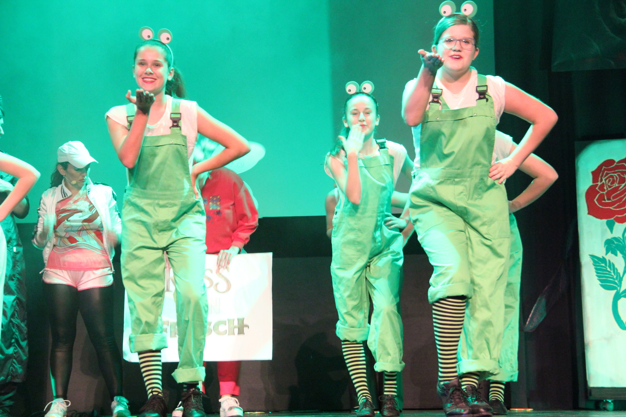 Dance2gether verabschiedet sich mit fulminanter Tanzshow in die