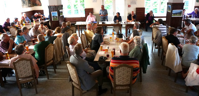 Aktuelle Nachrichten und ausfhrliche Berichte rund ums Thema sankt-lorenz - aus Nachbarinnen des Wistauder Gut in treffen sich vor der Adventzeit Frau Finanzministern Maria Theresia Fekter beim Laurenzifest in sankt-lorenz - Thema auf menus2view.com