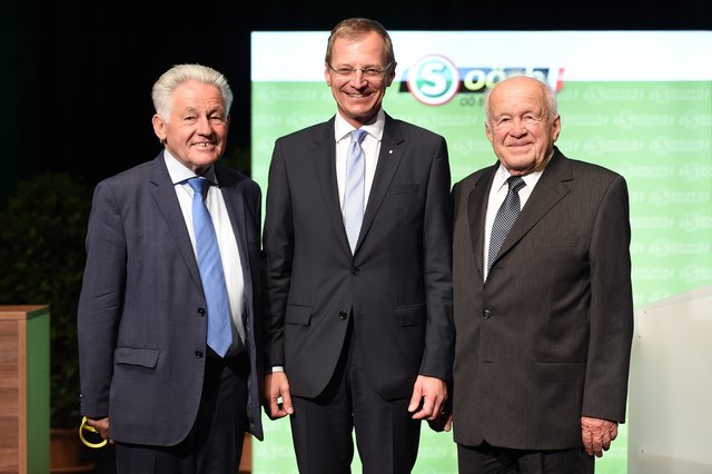 Drei ÖVP-Generationen: Josef Pühringer, Thomas Stelzer und Josef Ratzenböck (v. l.). | Foto: OÖVP