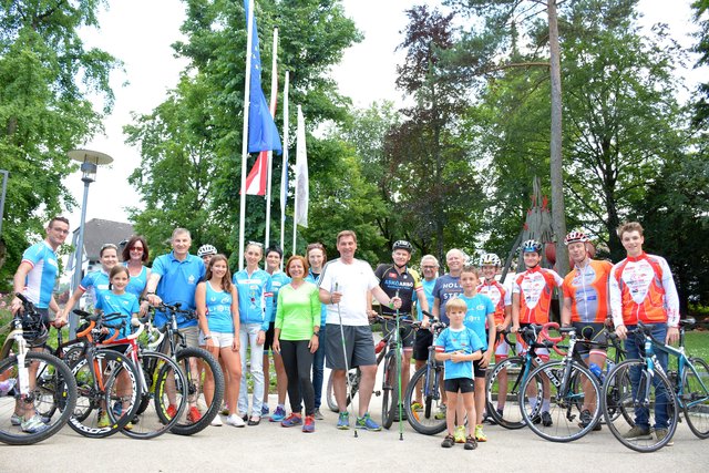 Team für Waidhofen – jeder kann noch dabei sein! Mit dabei auch v.l. Stadtrat Peter Engelbrechtsmüller (5.v.l.) , Stadträtin Beatrix Cmolik | Foto: Magistrat