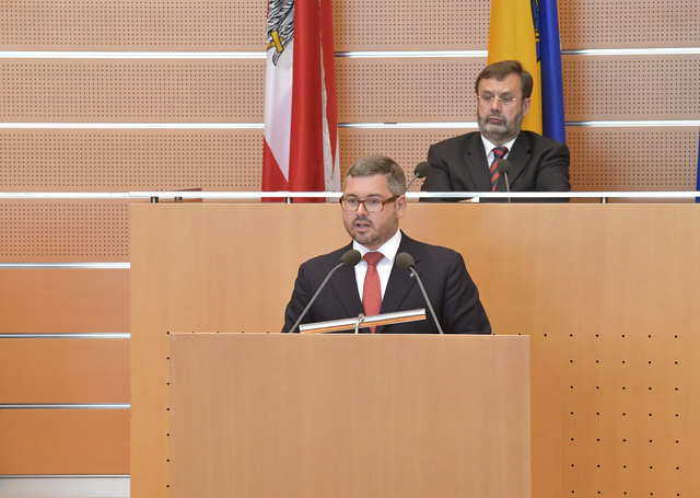 Finanzlandesrat Ludwig Schleritzko eröffnete am Mittwoch, 21. Juni 2017, die zweitägige Budgetsitzung des niederösterreichischen Landtags. | Foto: NLK Pfeiffer