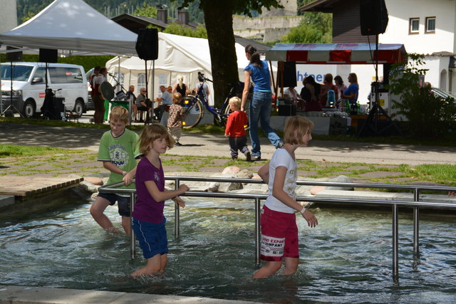 Kneippen ist gesund und stärkt die Venen. | Foto: Kleinheinz/BB Archiv
