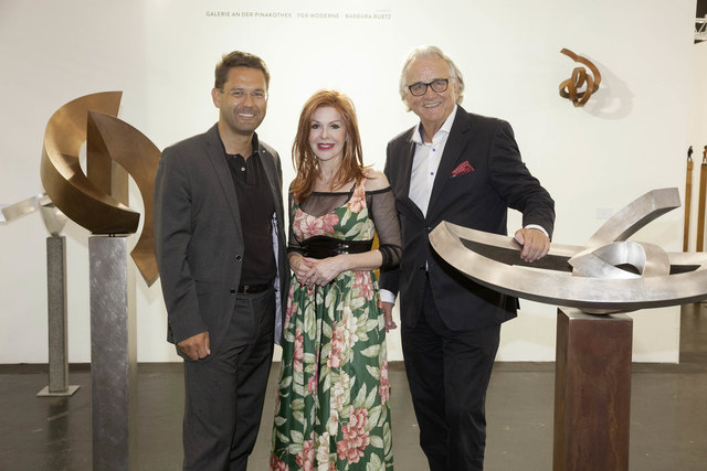 Mag. Roland Schwaiger, SENAT DER WIRTSCHAFT, Johanna Penz, Direktorin der ART SALZBURG CONTEMPORARY & ANTIQUE INTERNATIONAL, Hans Harrer, Vorstandsvorsitzender SENAT DER WIRTSCHAFT | Foto: Die Fotografen/Charly Lair