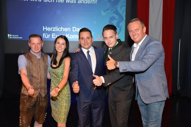 Die Murtaler FPÖ-Landtagsabgeordnete Liane Moitzi wurde zur neuen Obfrau des RFJ Steiermark gewählt. Am Foto mit ihren Stellvertretern Jürgen Angerer, BA, GR Oliver Brunnhofer und Michael Wagner. Rechts im Bild Landesparteiobmann Mario Kunasek. Fotos: Pfister