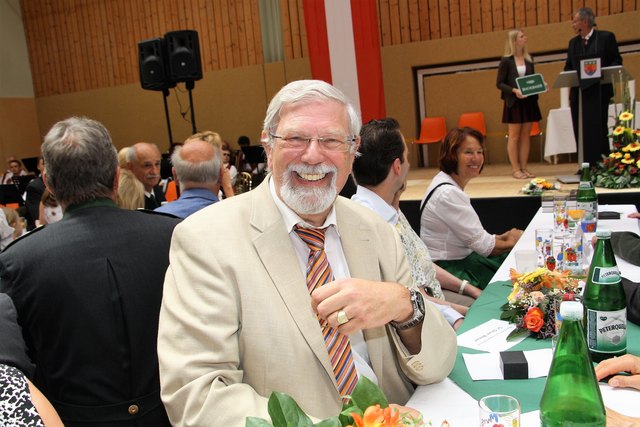 Jüngster Ehrenringträger Hausmannstättens: Dr. Jörg Garzarolli