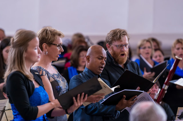 Krönungsmesse von Mozart im Salzburger Dom mit den Chören des Internationalen Chorwettbewerbes in Salzburg am 18.06.2017  
Foto und Copyright: meeting music/Moser Albert