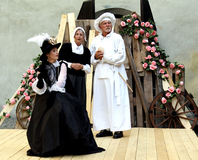 Brigitte Jaufenthaler mit Traudl Lener (Duenna) und Helmut Lamprecht (Rageneau)