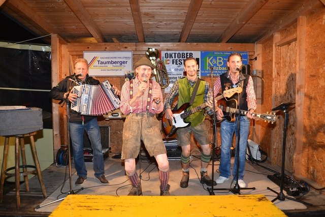 Volte und das Falkerter Schilehrer Trio | Foto: Alfred Cernic