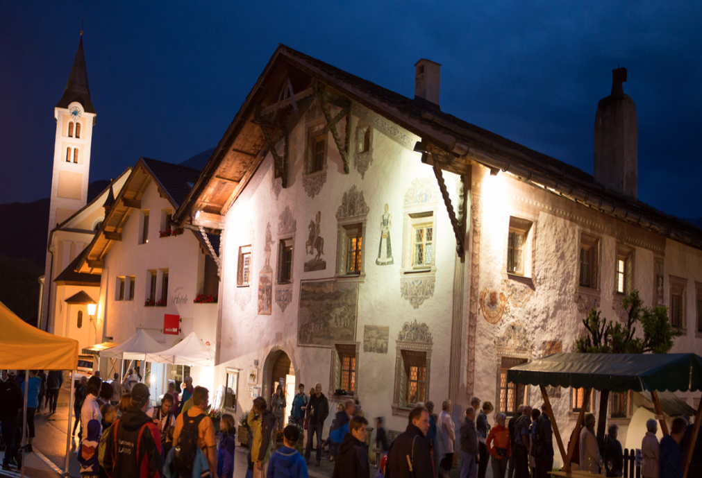 Besuchen Sie "Die Romantische Sommernacht" am 12. Juli im Dorfzentrum von Ladis.