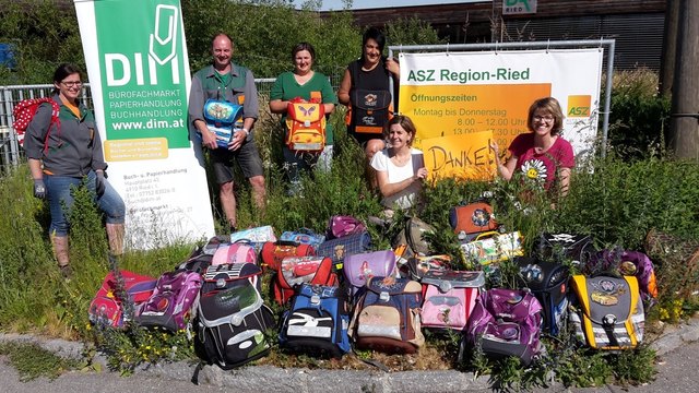 Ab sofort bis Ende September können gebrauchsfähige Schultaschen in allen Altstoffsammelzentren und in der Papierhandlung Dim abgegeben werden. | Foto: BAV Ried