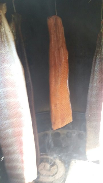 kalt geräuchertes Lachsforellenfilet aus der Leutasch