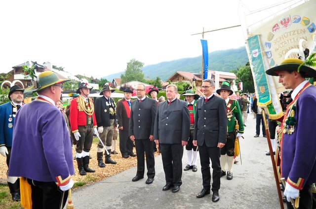 Der feierliche Auftakt des 64. Bataillonsfestes war der Europaregion Tirol gewidmet.