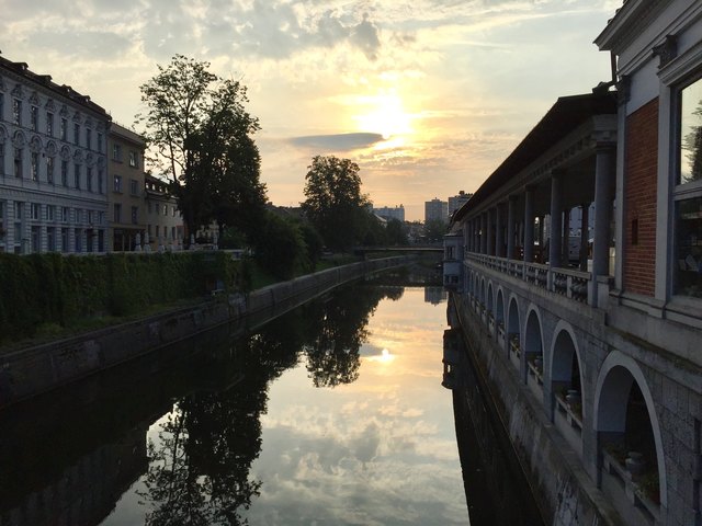 Sonnenaufgang in Ljubljana