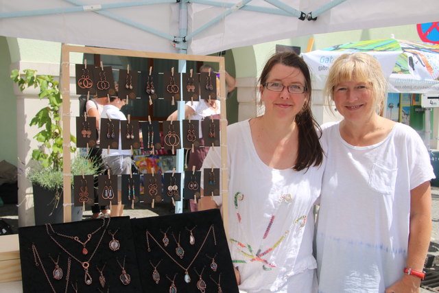Teilnehmer am Kunst-Markt.