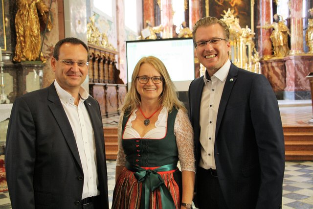 Hannes Karpjuk/AUVA, Sabine Distl/Große schützen kleine und LAbg. Oliver Wieser