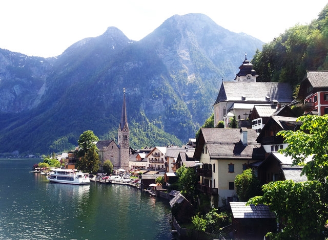 Forscher werden Bohrungen im Hallstättersee vornehmen.