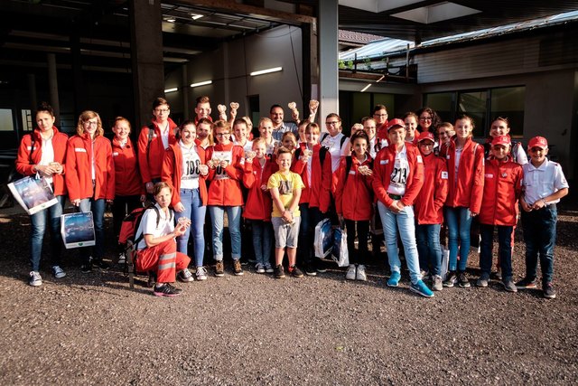 Und zum Abschluss noch ein glorreiches Gruppenfoto nach einem erfolgreichen Tag. | Foto: Rotes Kreuz / Werner Luttenberger