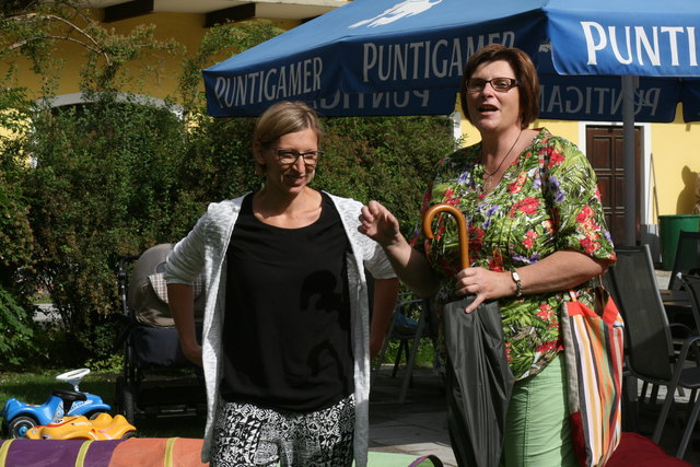 Regionalbetreuerin Maria Pessl spricht Lobesworte