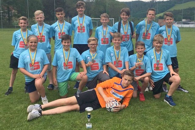 Sensationelle Erfolgsserie des BG/BRG U-13 Teams endete am hervorragenden dritten Platz. Foto: Privat