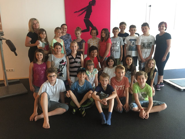 Die Schüler hatten ihren Spaß bei Mrs. Sporty | Foto: Beck