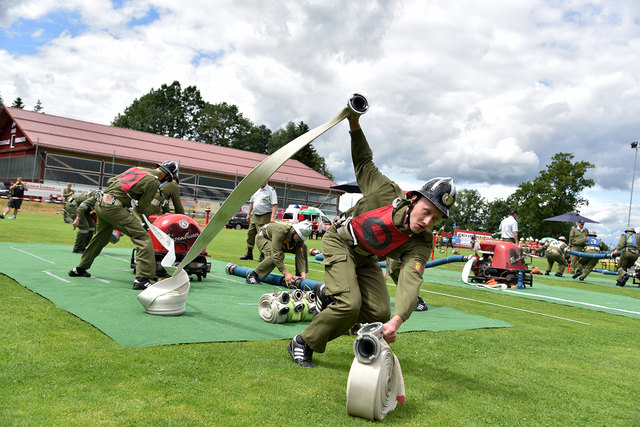 Trotz Zeitdruck einen kühlen Kopf zu bewahren. Das war die Herausforderung beim 43. Bezirksfeuerwehrleistungsbewerb am Samstag, 1. Juli 2017, in Freinberg. | Foto: Martin Fesel