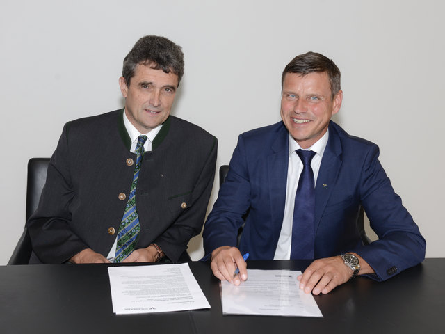 vlnr. Vst.-Dir. Hubert Forstinger und Vst.-Dir. Richard Ecker | Foto: Volksbank