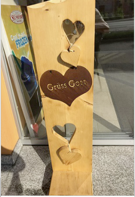 So schaut die gestohlene Skulptur aus, falls sie irgendwo auftaucht, bitte Meldung an die Polizei.