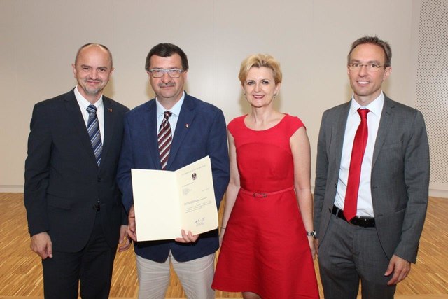 Amtsführender Präsident des Landesschulrates Heinz Josef Zitz (li.), Dir. Herwig Wallner, LandesschulratsdirektorinSandra Steiner und Landesschulinspektor Jürgen Neuwirth