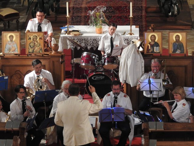 Die Polizeimusikkapelle begeisterte mit einem Konzert in der St. Alfons Klosterkirche.