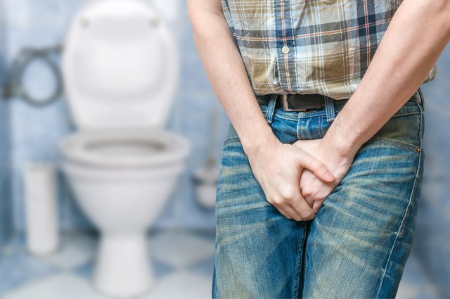 Ein verstärkter Harndrang und Schmerzen beim Wasserlassen sind Anzeichen für eine Entzündung der Prostata.