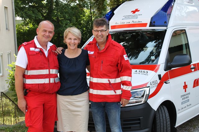 Lebensrettung dank Erster Hilfe: Mario Käferböck, Ilse Bittermann und Oswald Sobola (v. li.).