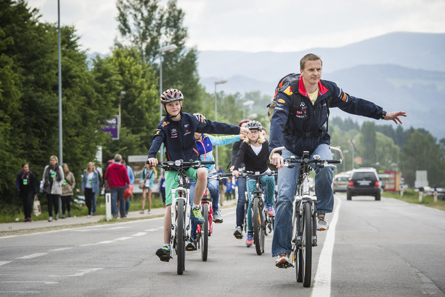 Die Veranstalter empfehlen: "Nimm´s Radl". Foto: Red Bull/Platzer