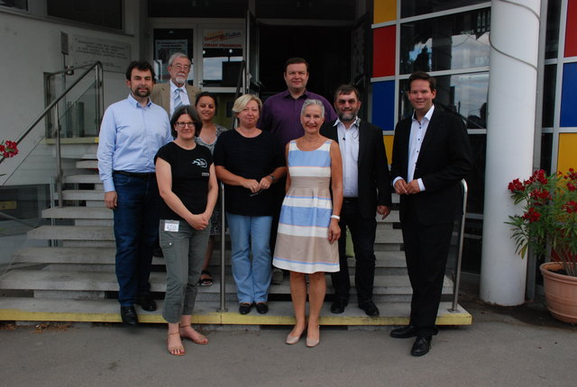 Maximilian Schubert, Univ. Prof. Dr. Norbert Vana, Sonja Waldgruber, Gemeinderätin Mag. Helene Ferschner-Hallwirth, Margit Kropik, Thomas Plotz, Gemeinderätin Doris Dulmovits, Gemeinderat Dr. Christian Koza, Vizebürgermeister Abg. Lukas Mandl. | Foto: Büro Mandl