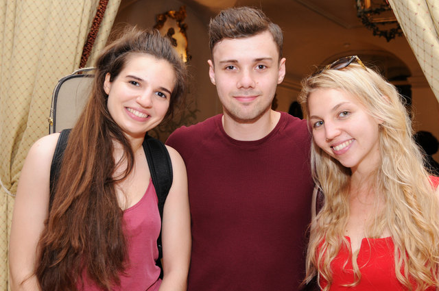 Geigen-Talent Alexandra Seywald, Tanz-Weltmeister Christopher "ChrisCross" Woschitz und die extra aus London eingeflogene Sängerin Magdalena "Maddy Rose" Huber.