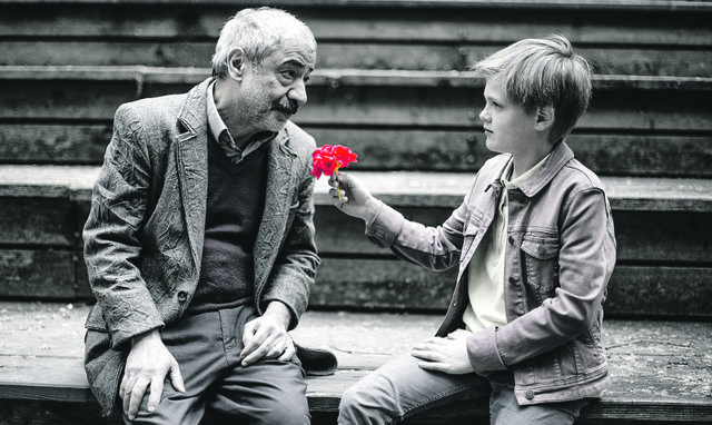 Elias und Flüchtling Halim werden Freunde | Foto: Fiedlerfilm