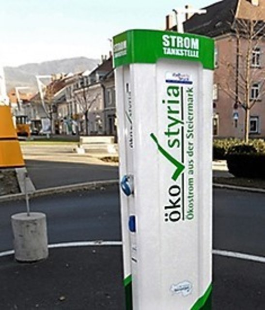 Einer der vier Standorte, an dem man Strom tanken kann. | Foto: Stadtwerke Bruck