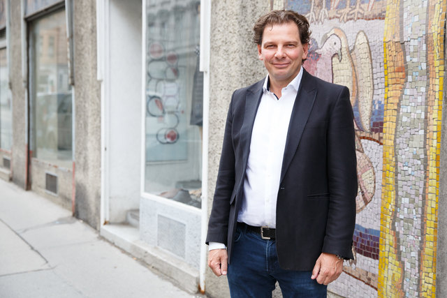 Wolfgang Böhm hat ein offenes Ohr für die Sorgen der Unternehmer in Ottakring.