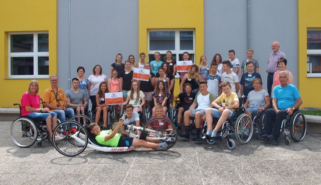 An der Neuen Mittelschule in Friedberg fand der erste "Rolliday" statt.