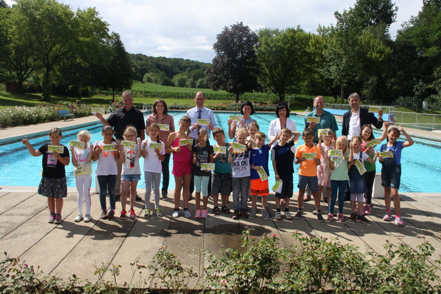 Die Kinder freuen sich auf das abwechslungsreiche Ferienprogramm!