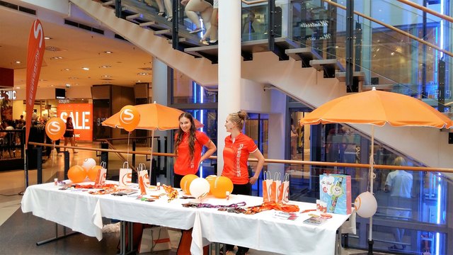 Schulschluss Aktion (7.7.2017) in der Shoppingcity Seiersberg! Zeugnis herzeigen und coole Geschenke abstauben. Danke, für die tollen Geschenke für unsere Kids und wir wünschen allen Kindern schöne Ferien!