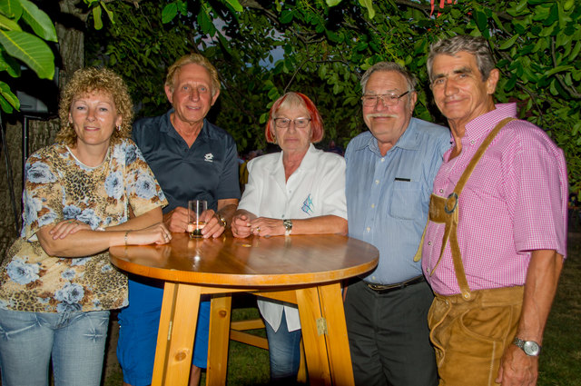 Gerlinde Dillinger, Franz Raidl, Eva-Maria Bobak mit Gatten Franz sowie Karl Niederl. | Foto: Schlüsselberger