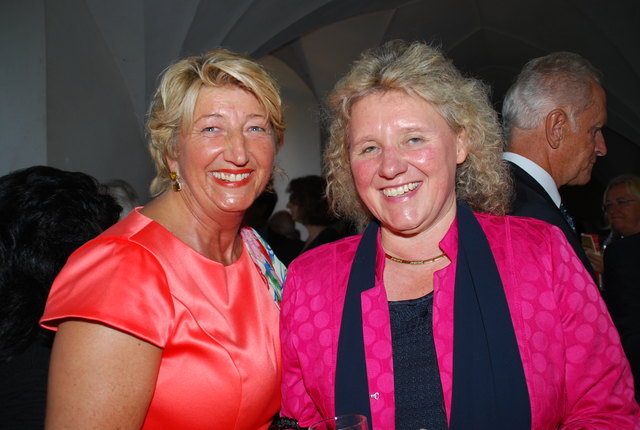Elisabeth Rossegger mit Roswitha Oberlercher